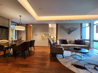 For rent 2 ベッドルーム serviced apartment in Pathum Wan, Bangkok