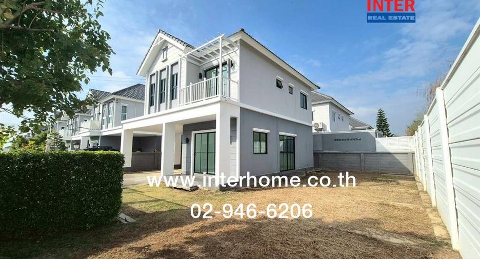 For sale 4 bedrooms house in Mueang Samut Prakan, Samut Prakan