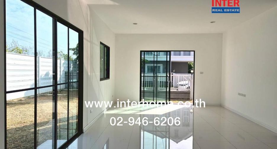 For sale 4 bedrooms house in Mueang Samut Prakan, Samut Prakan
