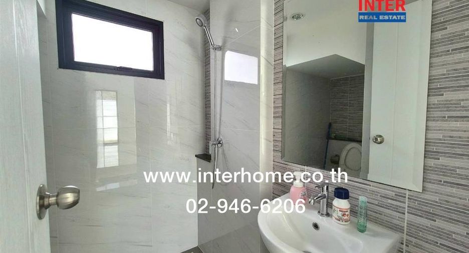 For sale 4 bedrooms house in Mueang Samut Prakan, Samut Prakan