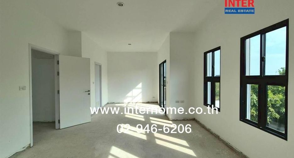 For sale 4 bedrooms house in Mueang Samut Prakan, Samut Prakan