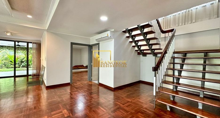 À louer 4 chambres villa à Watthana, Bangkok