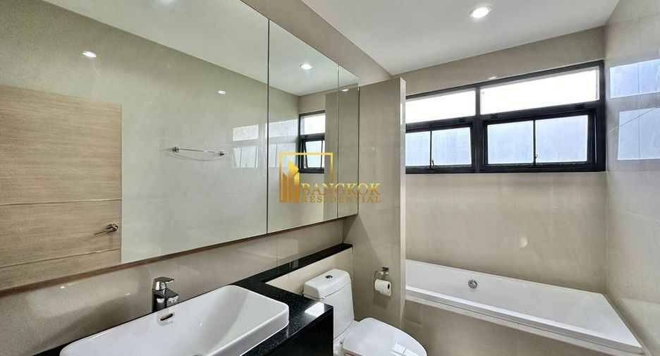 À louer 4 chambres villa à Watthana, Bangkok