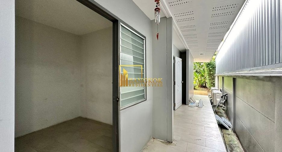 À louer 4 chambres villa à Watthana, Bangkok