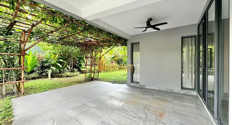 À louer 4 chambres villa à Watthana, Bangkok