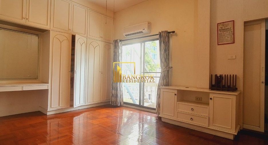For rent 4 ベッドルーム house in Khlong Toei, Bangkok