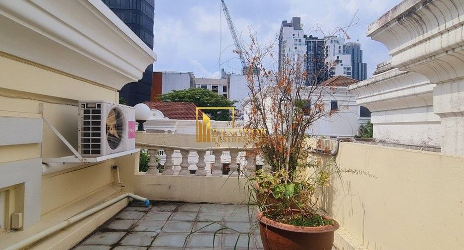 For rent 4 ベッドルーム house in Khlong Toei, Bangkok