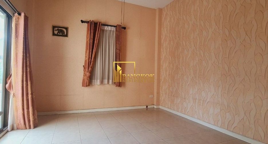 For rent 4 ベッドルーム house in Khlong Toei, Bangkok