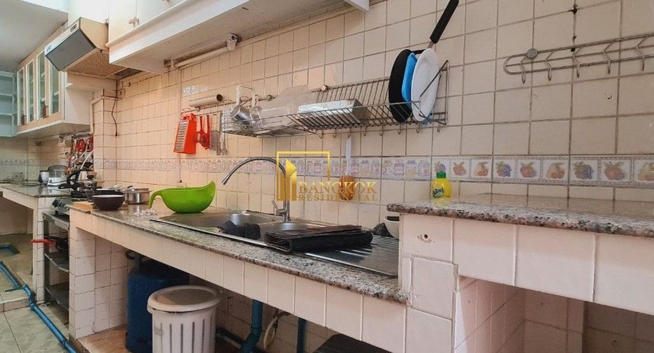 For rent 4 ベッドルーム house in Khlong Toei, Bangkok