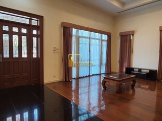 Casa en alquiler de 4 habitaciones en Watthana, Bangkok