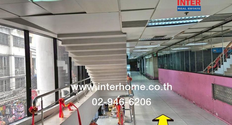 For sale retail Space in Ratchathewi, Bangkok