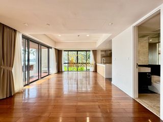 For rent and for sale 4 bedrooms condo in Yan Nawa, Bangkok