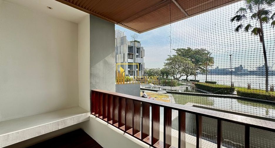 For rent and for sale 4 bedrooms condo in Yan Nawa, Bangkok