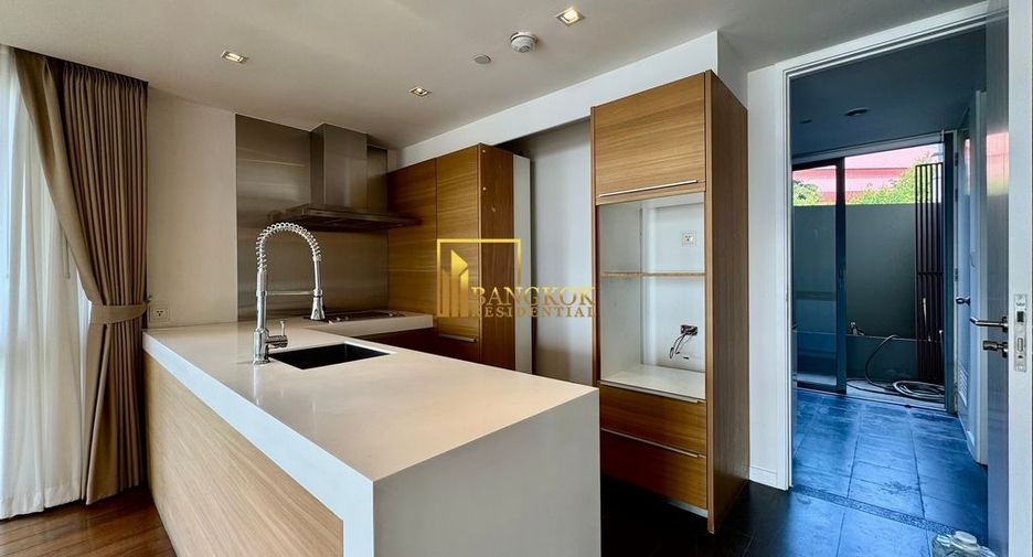 For rent and for sale 4 bedrooms condo in Yan Nawa, Bangkok