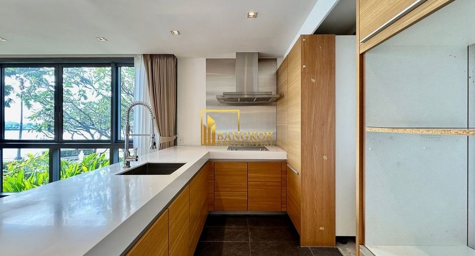 For rent and for sale 4 bedrooms condo in Yan Nawa, Bangkok