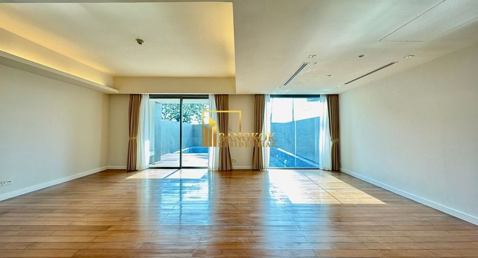 For rent and for sale 4 bedrooms condo in Yan Nawa, Bangkok