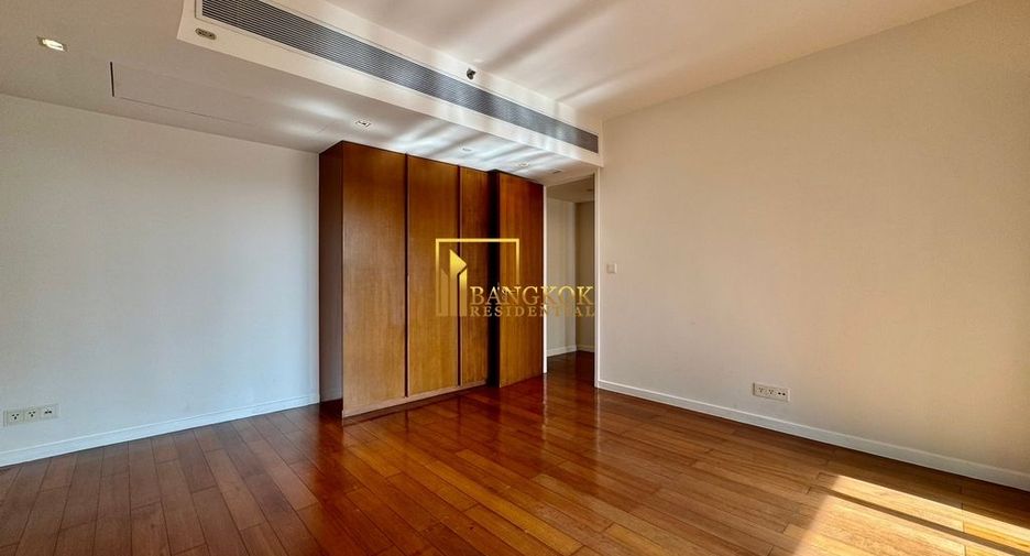 For rent and for sale 4 bedrooms condo in Yan Nawa, Bangkok