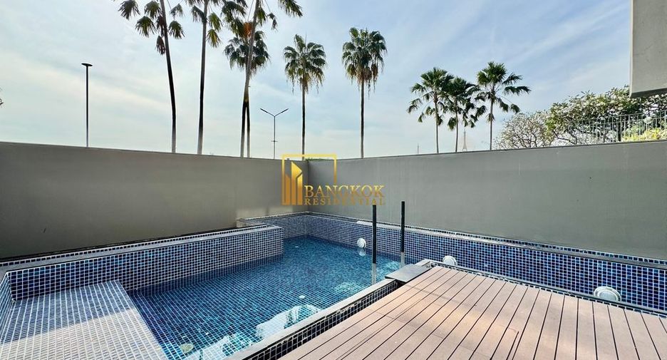 For rent and for sale 4 bedrooms condo in Yan Nawa, Bangkok