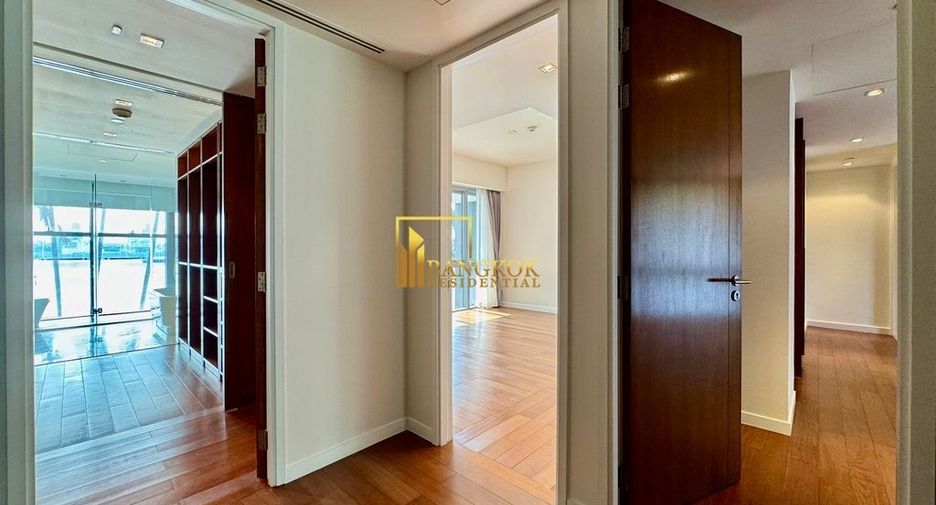 For rent and for sale 4 bedrooms condo in Yan Nawa, Bangkok