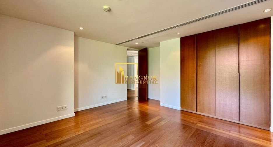 For rent and for sale 4 bedrooms condo in Yan Nawa, Bangkok