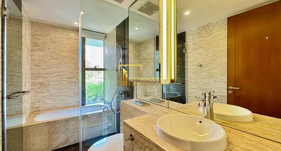 For rent and for sale 4 bedrooms condo in Yan Nawa, Bangkok