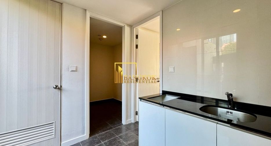 For rent and for sale 4 bedrooms condo in Yan Nawa, Bangkok
