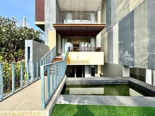For rent and for sale 4 bedrooms condo in Yan Nawa, Bangkok