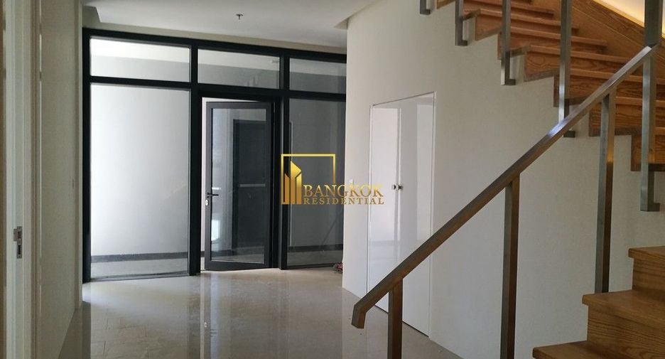 À louer 3 chambres condo à Watthana, Bangkok
