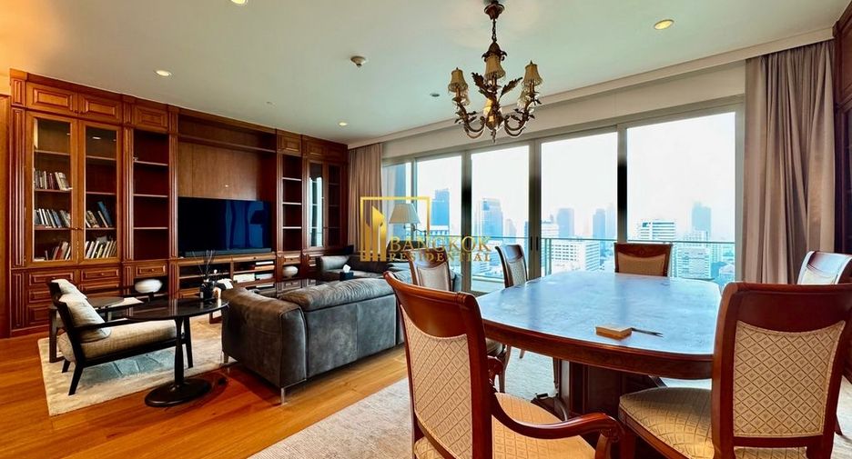 Condo en alquiler de 3 habitaciones en Pathum Wan, Bangkok