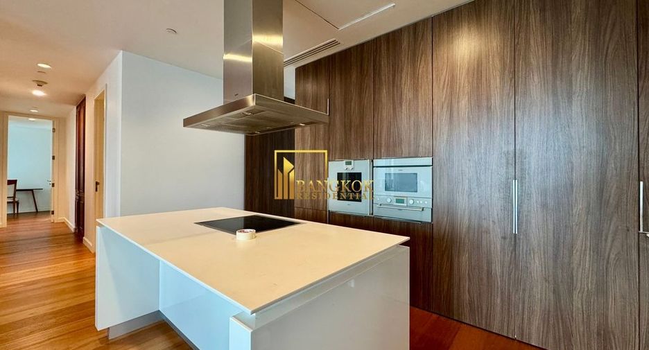 Condo en alquiler de 3 habitaciones en Pathum Wan, Bangkok