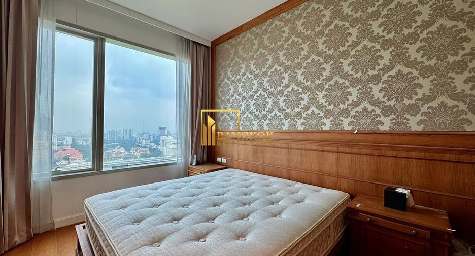 Condo en alquiler de 3 habitaciones en Pathum Wan, Bangkok