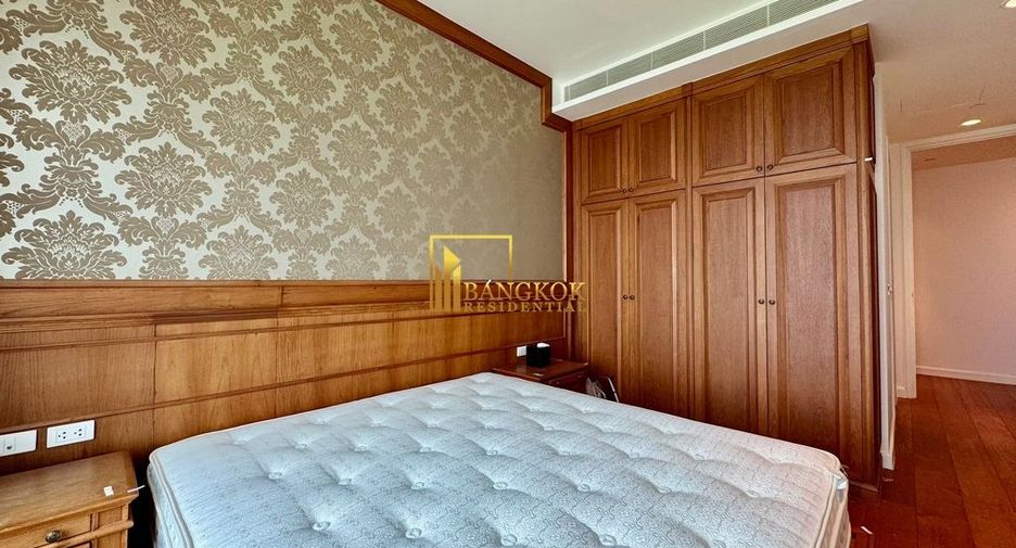 Condo en alquiler de 3 habitaciones en Pathum Wan, Bangkok