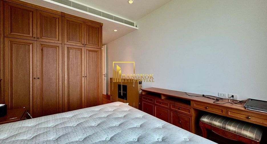 Condo en alquiler de 3 habitaciones en Pathum Wan, Bangkok