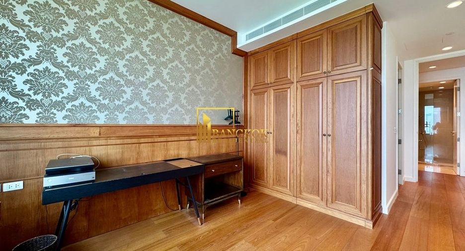 Condo en alquiler de 3 habitaciones en Pathum Wan, Bangkok