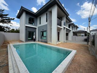 For Rent 4 Bedroom House In Bang Lamung, Chonburi