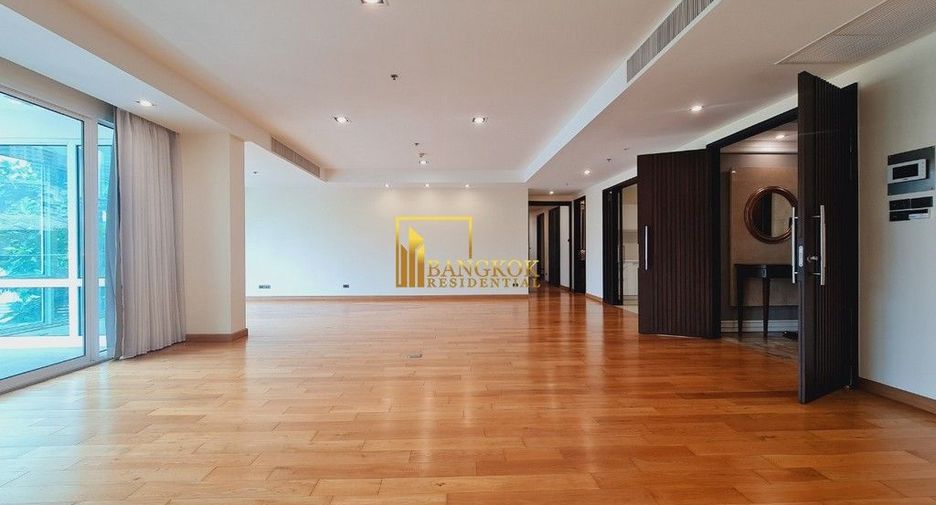 Condo en alquiler de 4 habitaciones en Khlong Toei, Bangkok