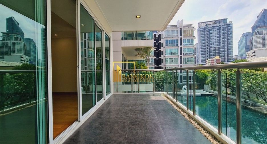 Condo en alquiler de 4 habitaciones en Khlong Toei, Bangkok
