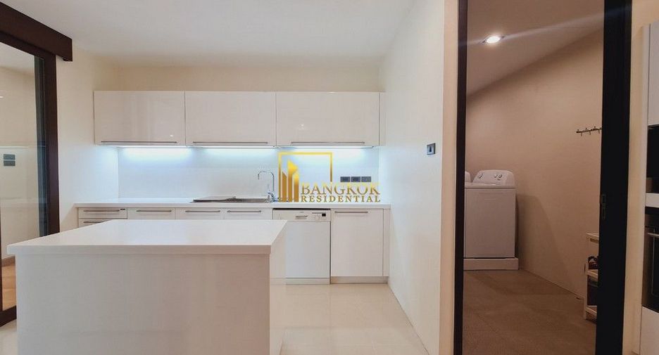 Condo en alquiler de 4 habitaciones en Khlong Toei, Bangkok