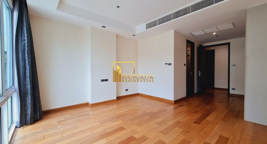 Condo en alquiler de 4 habitaciones en Khlong Toei, Bangkok