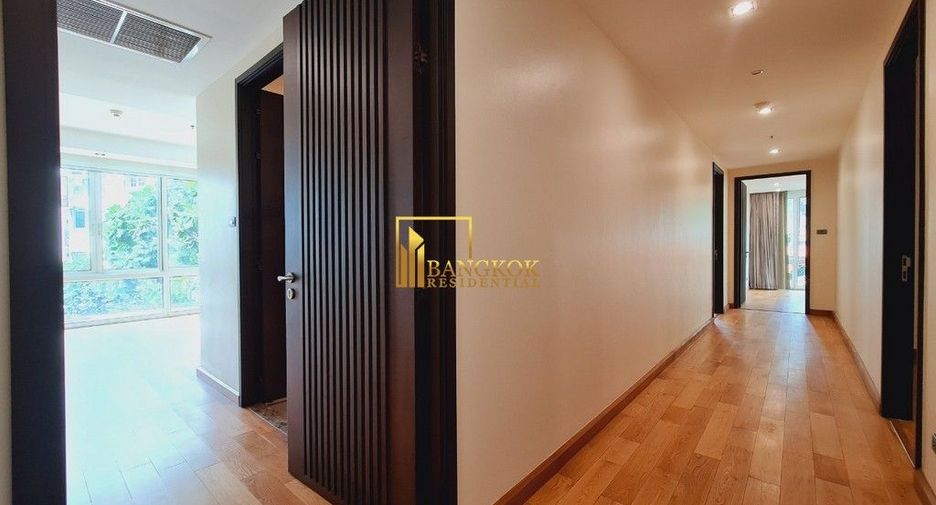 Condo en alquiler de 4 habitaciones en Khlong Toei, Bangkok