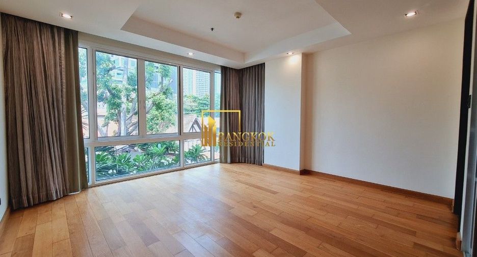 Condo en alquiler de 4 habitaciones en Khlong Toei, Bangkok