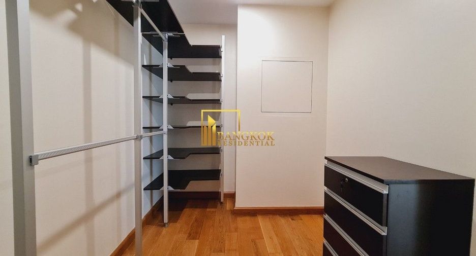 Condo en alquiler de 4 habitaciones en Khlong Toei, Bangkok