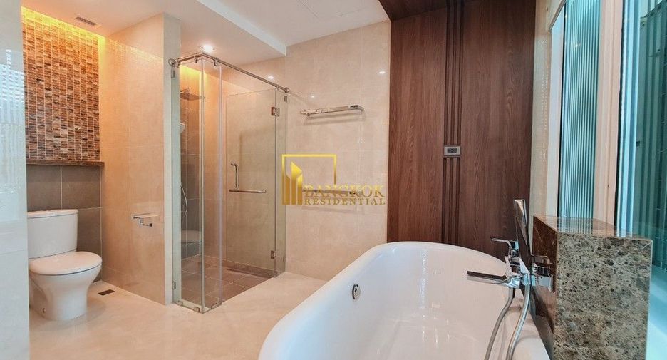 Condo en alquiler de 4 habitaciones en Khlong Toei, Bangkok