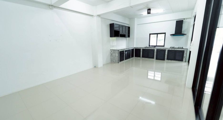 出售 6 卧室 商业空间 在 Bang Bua Thong, Nonthaburi