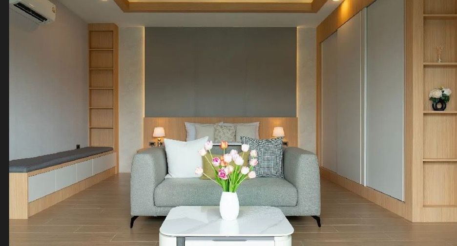 Haus zur Miete und zum Kauf mit 5 Zimmer in Bang Lamung, Chonburi