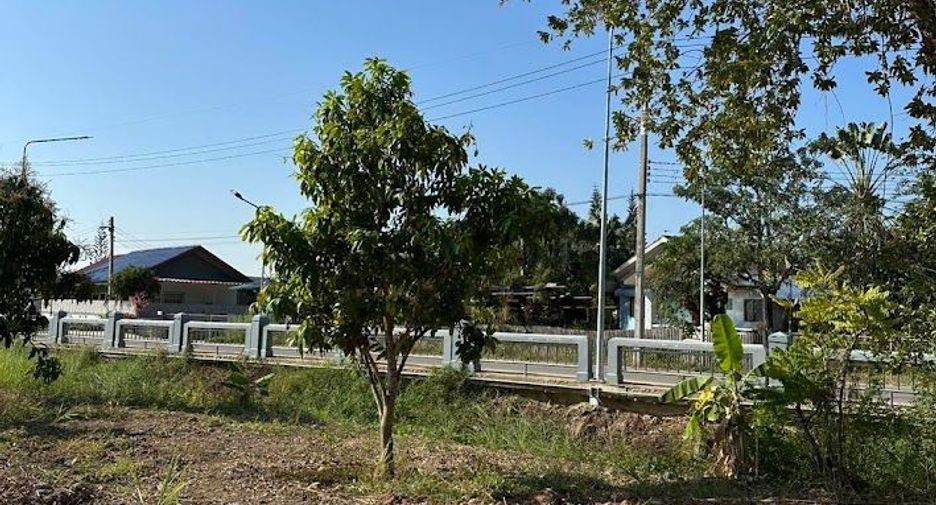 出售 土地 在 Sattahip, Chon Buri