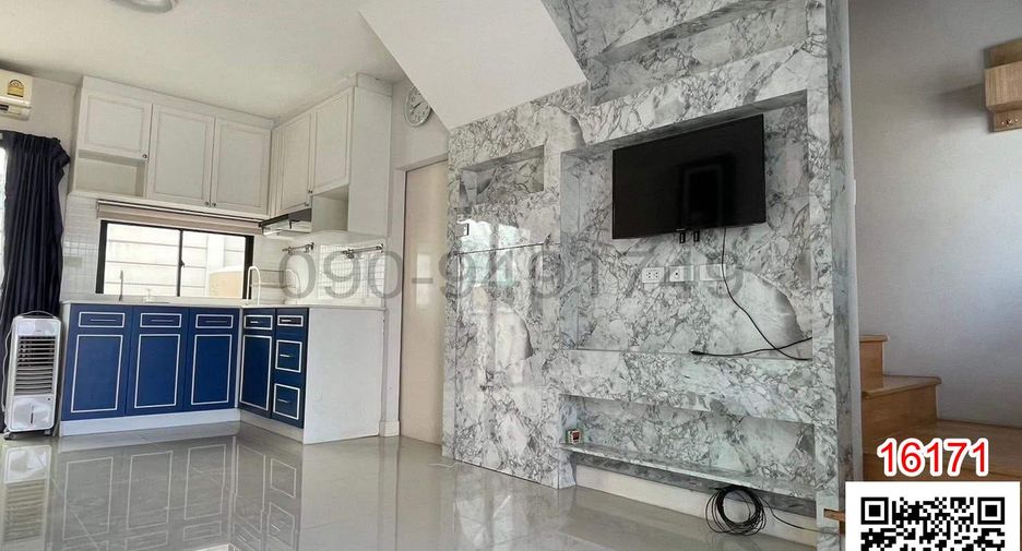 For rent 3 bedrooms townhouse in Prawet, Bangkok
