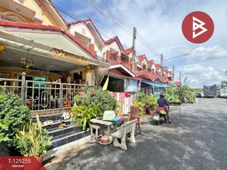 出售 3 卧室 联排别墅 在 Sam Phran, Nakhon Pathom