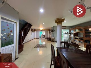出售 3 卧室 联排别墅 在 Sam Phran, Nakhon Pathom