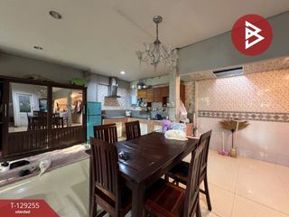 出售 3 卧室 联排别墅 在 Sam Phran, Nakhon Pathom